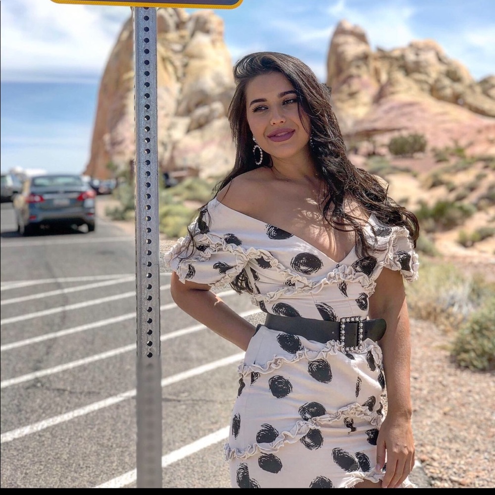 Dress - Picture 2 of 4